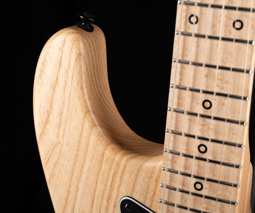 Pre Owned Kiesel Delos D6X Natural With Gig Bag