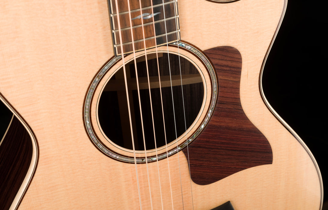 Taylor 812ce 12-Fret Acoustic Electric Guitar With Case