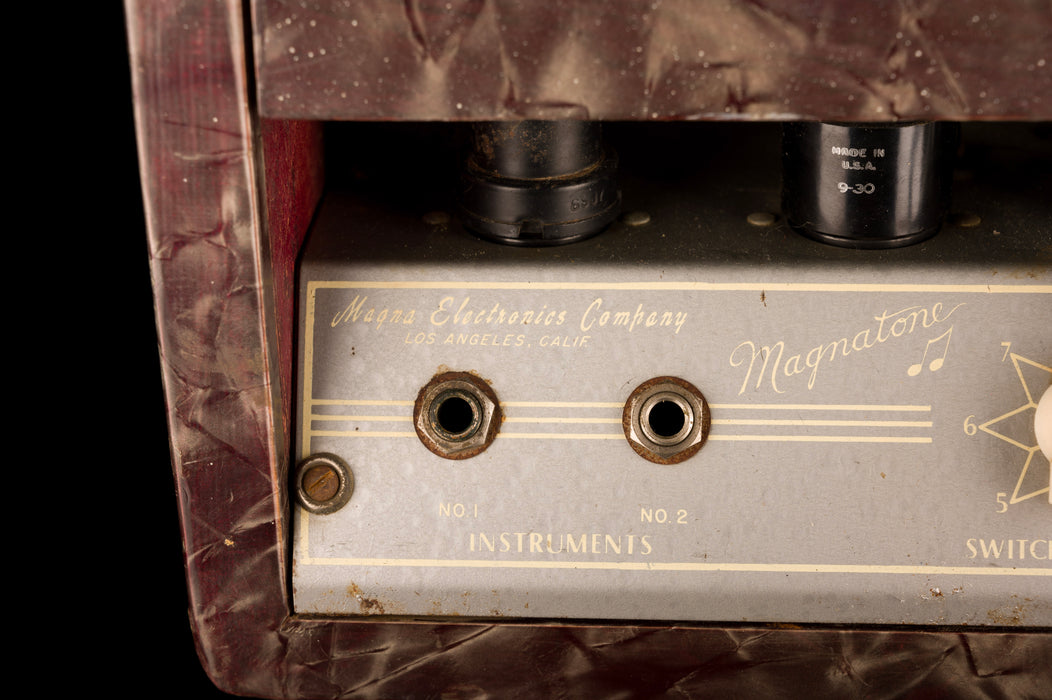 Pre Owned Vintage Magnatone Leilani Varsity Guitar Amp Combo