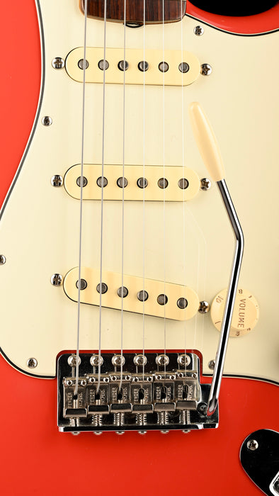 Used Fender American Vintage II 1961 Stratocaster Fiesta Red with OHSC