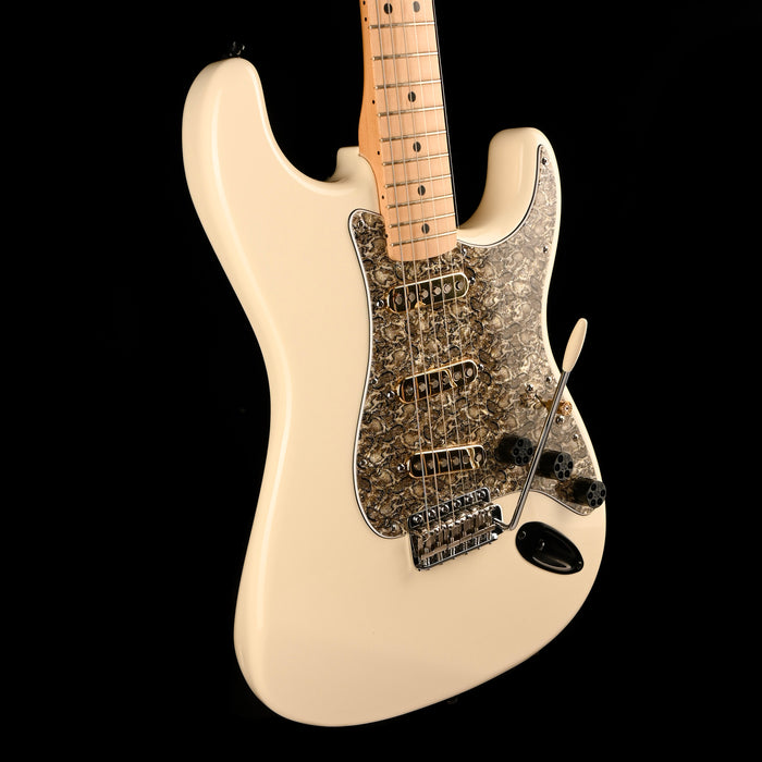 Pre Owned 2004 Fender Stratocaster White Fishscale Modified With Gig Bag
