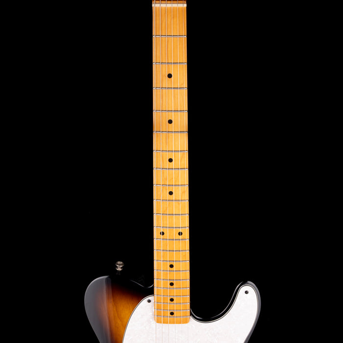 Pre-Owned 2010 Fender Classic Series 50's Esquire 2-Tone Sunburst With Case