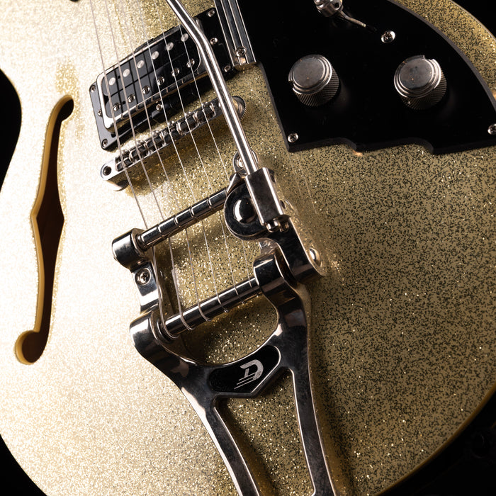 Pre-Owned Dusenberg Starplayer TV Gold Sparkle With OHSC
