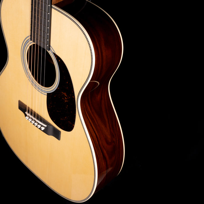 Martin Custom Shop 000-28 Guatemalan Rosewood with Engelmann Spruce