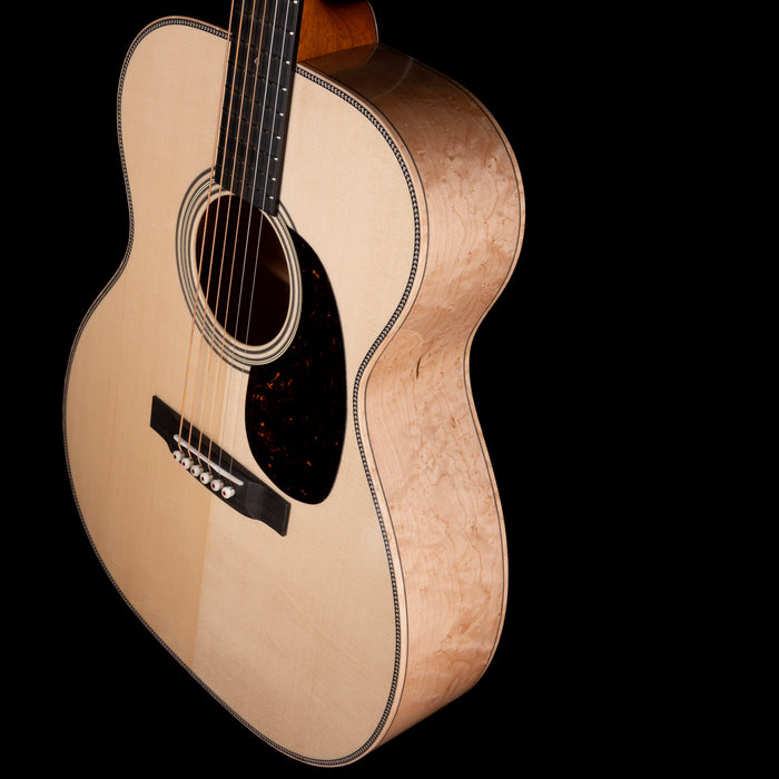 Martin Custom Shop 000-28 Birdseye Maple With Case