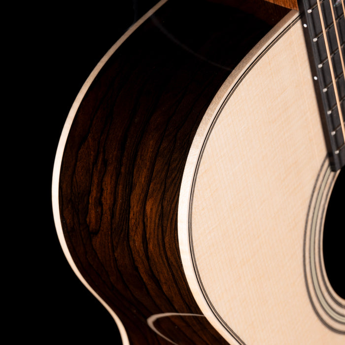 Martin Custom Shop 000-28 Ziricote Sitka Spruce With Case