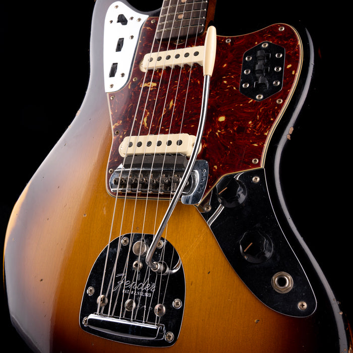 Fender Custom Shop Roasted 1962 Jaguar Journeyman Relic Wide Fade 2-Tone Sunburst With Case