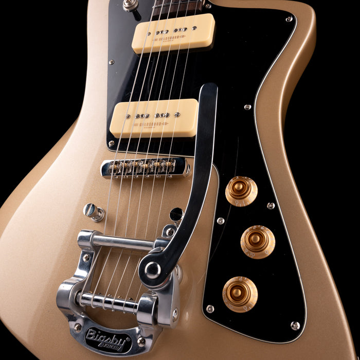 Pre-Owned 2025 Baum Wingman with Bigsby Moondust with Gig Bag