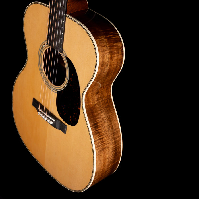 Martin Custom Shop 000-18 Exceptional Broad Figured Koa Natural With Case