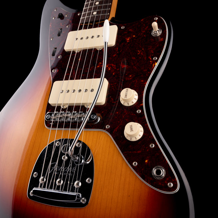 Used 2017 Fender Classic Player Jazzmaster Special 3-Tone Sunburst with Gig Bag