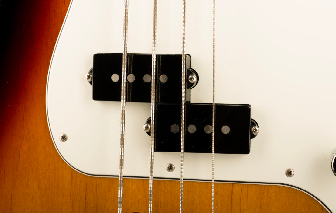 Pre Owned 2014 Fender Special Run Deluxe PJ Bass 3-Color Sunburst With Gig Bag