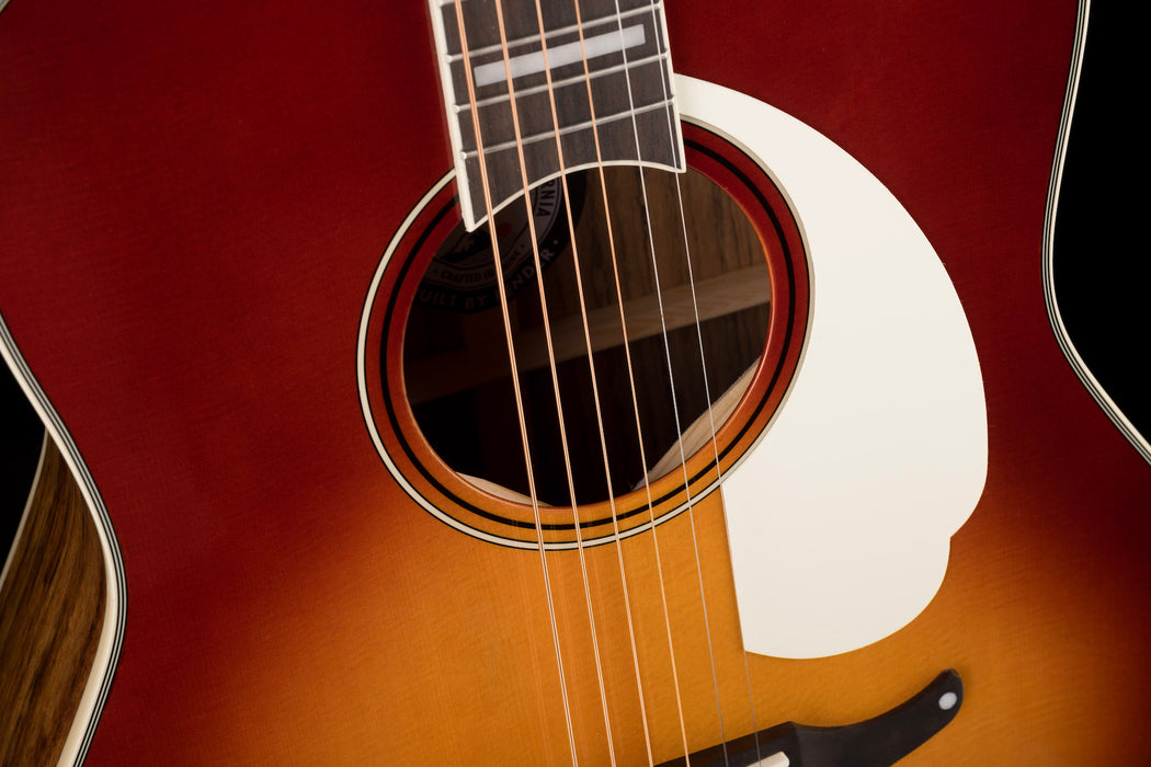 Used Fender Palomino Vintage Sienna Sunburst with Case