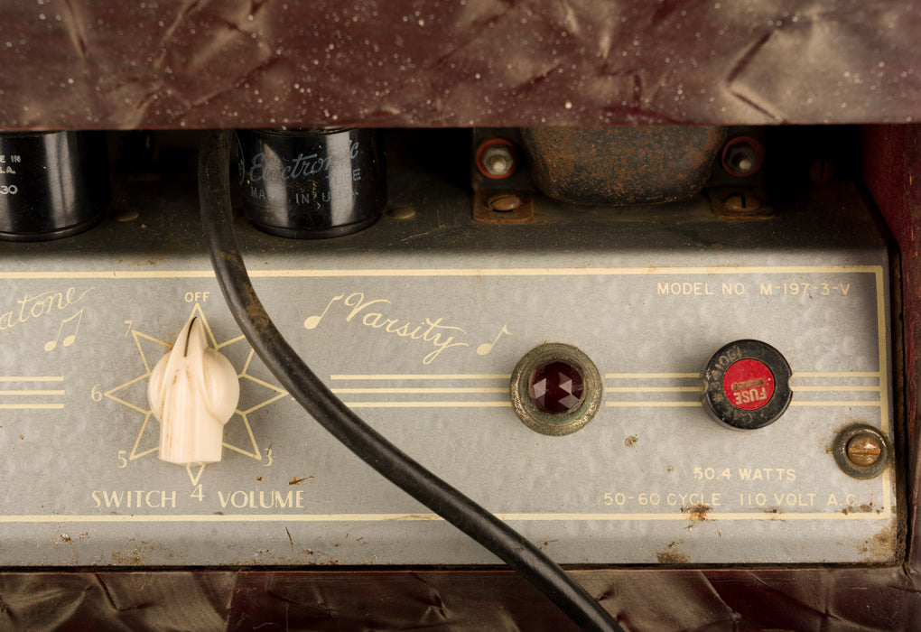 Pre Owned Vintage Magnatone Leilani Varsity Guitar Amp Combo