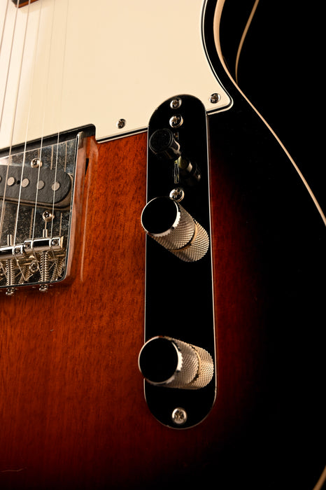 Pre Owned Squier	Classic Vibe FSR '60s Esquire Custom Sunburst With Mods