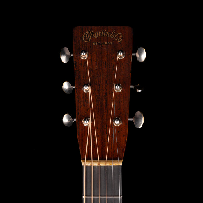 Martin D-28 Authentic 1937 Aged Natural with Case