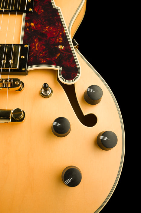 Pre Owned D'Angelico Deluxe Mini DC Natural With OHSC