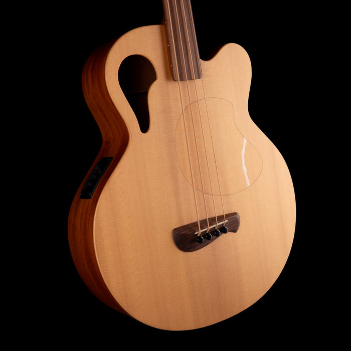 Pre-Owned 2005 Tacoma Thunderchief Fretless CB10C Acoustic-Electric Bass Natural with OHSC