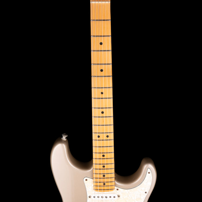 Pre-Owned 1996 Fender Lone Star Stratocaster HSS Shoreline Gold With OHSC