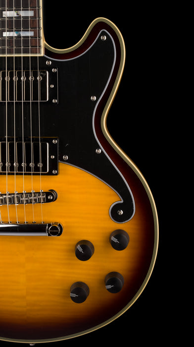 Pre Owned D'Angelico Deluxe Brighton Sunburst With OHSC