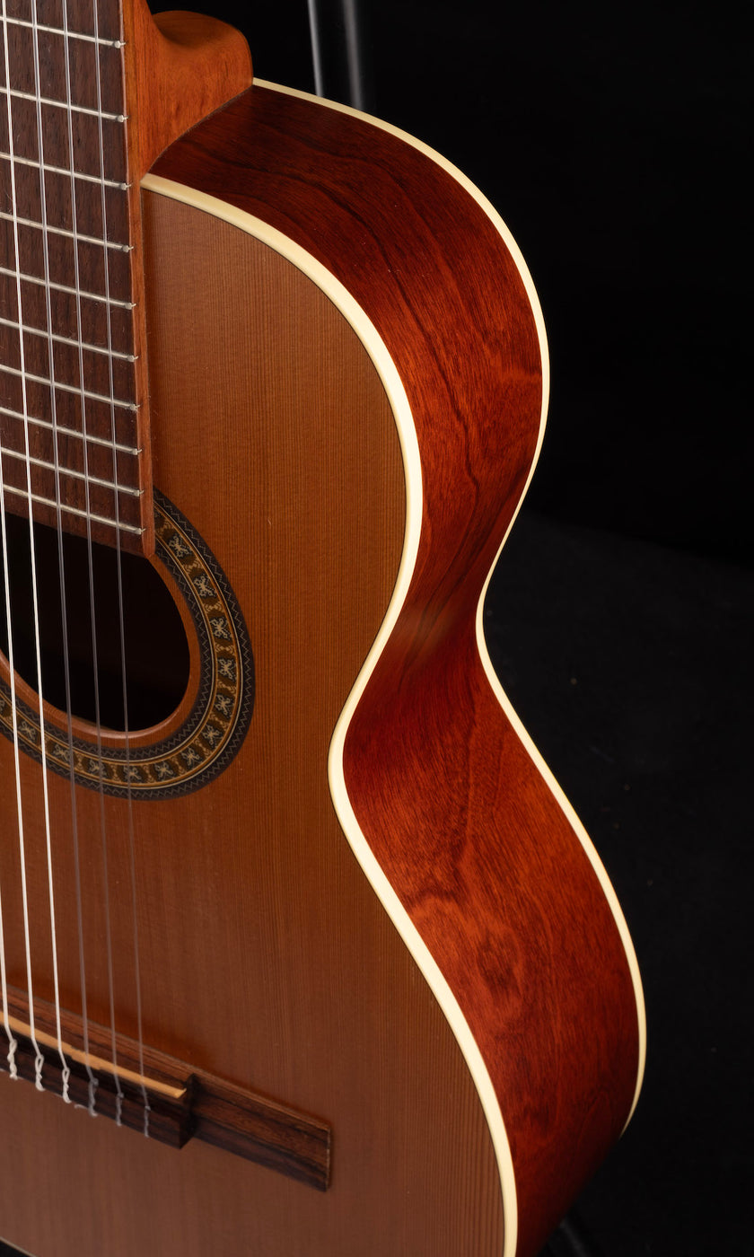 Used Godin La Patrie Motif Classical Guitar Natural — Truetone Music