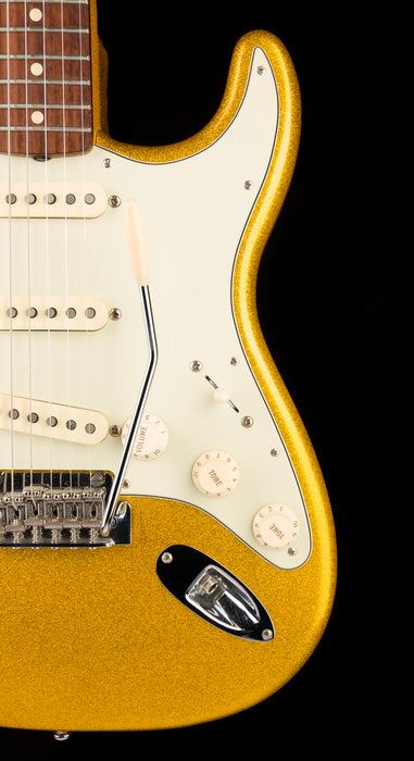 Used Fender Limited Edition Classic Player FSR 60's Stratocaster Vegas Gold with Case