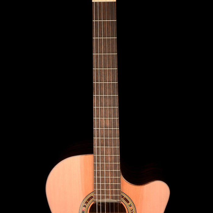 Pre Owned Kremona Verea VA Lux Classical Hybrid Natural Cutaway Acoustic-Electric Guitar With Gig Bag