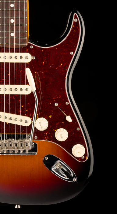 Used Fender American Professional II Stratocaster Rosewood Fingerboard 3-Color Sunburst