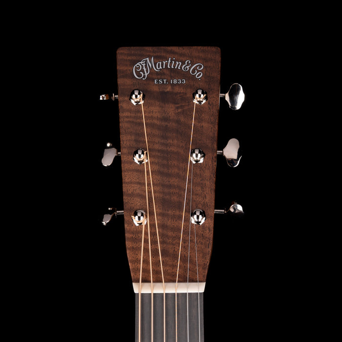 Martin Custom Shop 000-28 Bastogne Walnut With Case