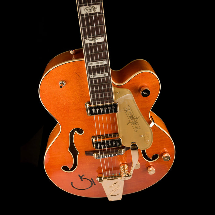 Gretsch G6120T-55 Vintage Select Edition '55 Chet Atkins Hollow Body with Bigsby Vintage Orange Stain Lacquer Angle Down
