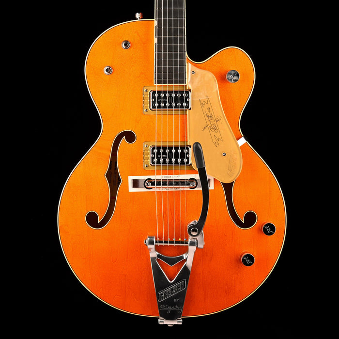 Gretsch G6120T-59 Vintage Select '59 Chet Atkins Hollow Body Lacquer Vintage Orange Stain Front Crop