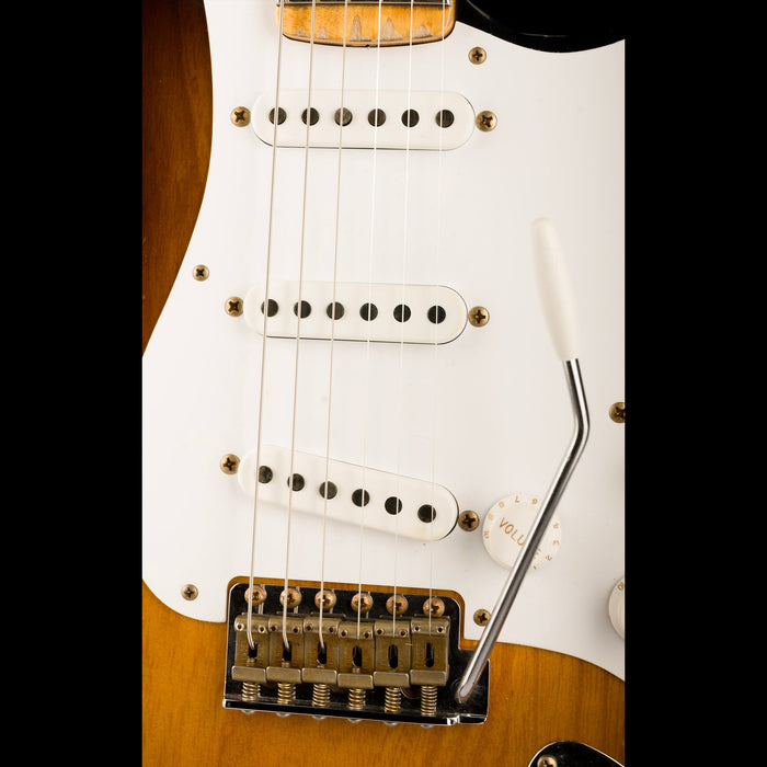 Fender Custom Shop Limited Edition 70th Anniversary 1954 Stratocaster Heavy Relic Wide Fade 2-Tone Sunburst.