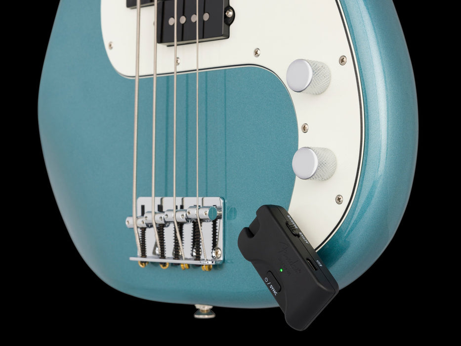 Fender Telepath Wireless System Mystic Ice Blue and Black Transmitter In Bass