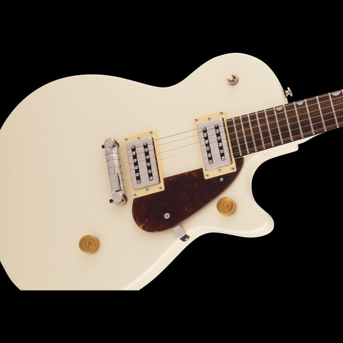 Gretsch G2210 Streamliner Junior Jet Club Laurel Fingerboard Vintage White Closeup Pickups