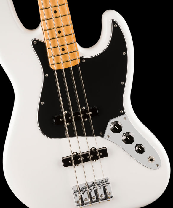 Fender Player II Jazz Bass Maple Fingerboard Polar White Front Body