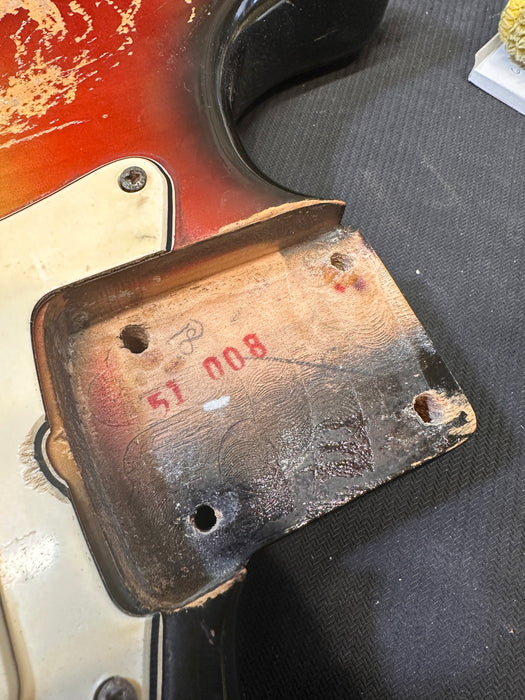 Vintage 1970 Fender Stratocaster 3-Tone Sunburst With Soft Case