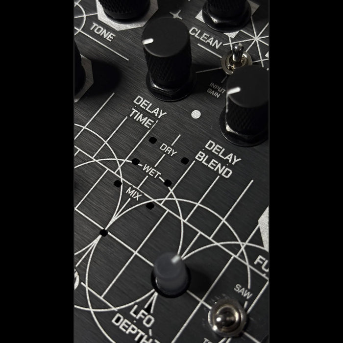 Animal Factory Dirty Mirror Dual Parallel Fuzz Pedal Closeup Controls