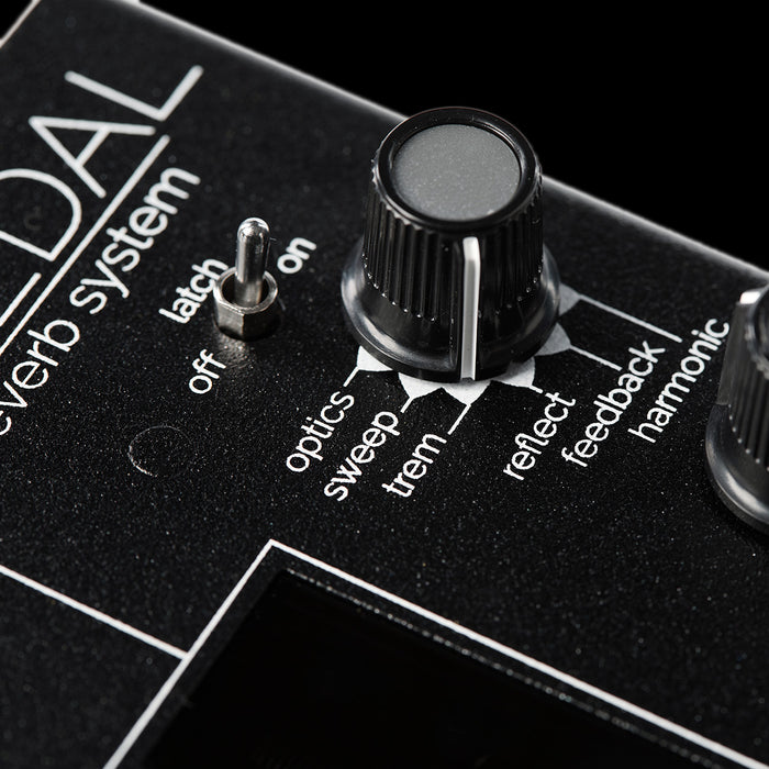 Gamechanger Audio LIGHT Reverb Guitar Effect Pedal Controls