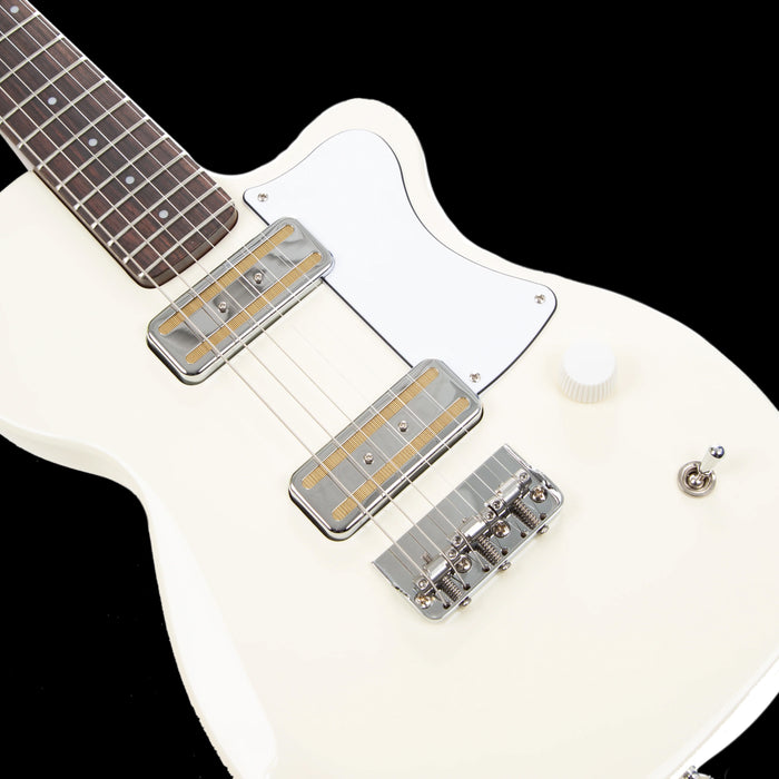 Harmony Standard Juno Pearl White Body Detail