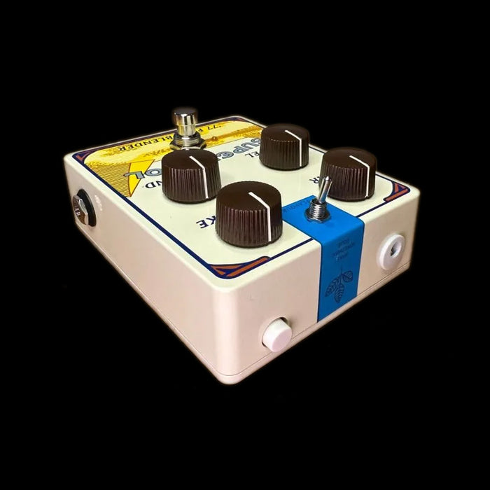 Supercool ’77 Fuzz Blender Fuzz Pedal Front Angle