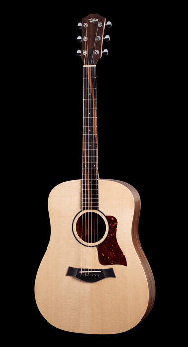 Taylor Big Baby Taylor (BBT) Walnut and Spruce Acoustic Guitar Front