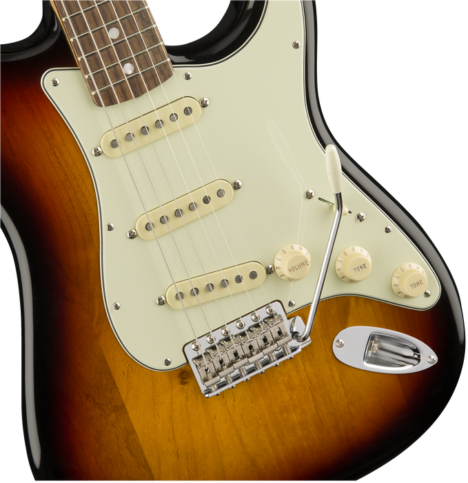 Fender American Original 60's Stratocaster 3 Tone Sunburst Rosewood Fingerboard With Case