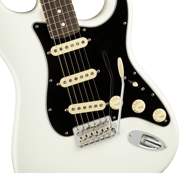 Fender American Performer Stratocaster Rosewood Fingerboard Arctic White Electric Guitar With Case