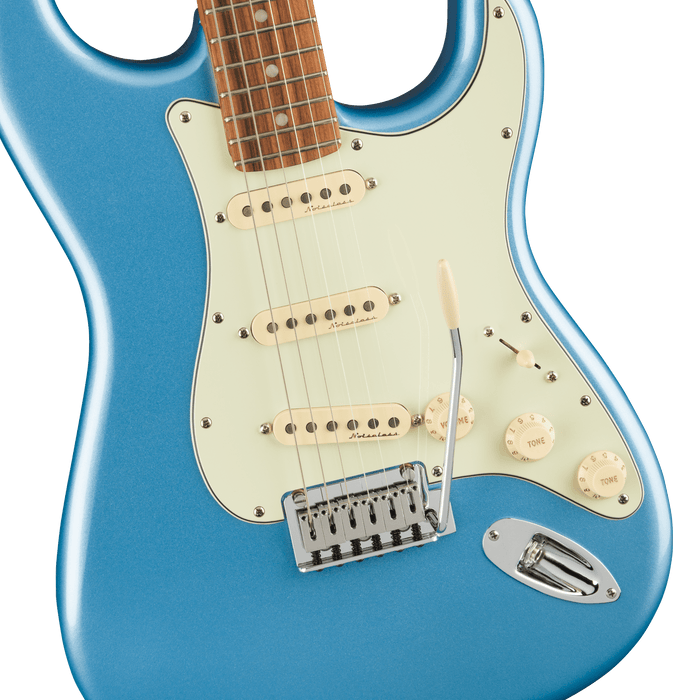 Fender Player Plus Stratocaster Pau Ferro Fingerboard Opal Spark
