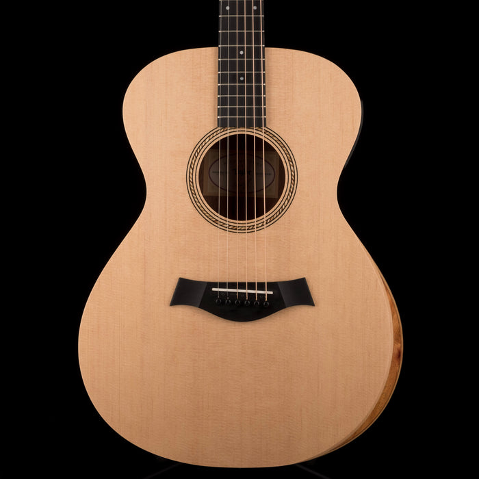 Taylor Academy 12e Left-Handed Acoustic Electric Guitar WIth Gig Bag