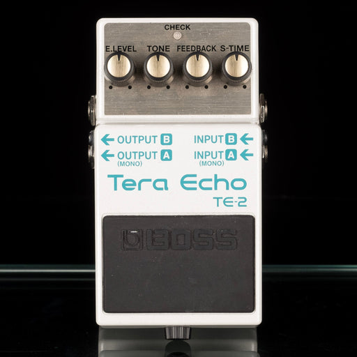 Used Boss TE-2 Tera Echo with Box