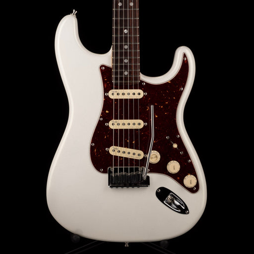 Used 2021 Fender American Ultra Stratocaster Arctic Pearl with OHSC