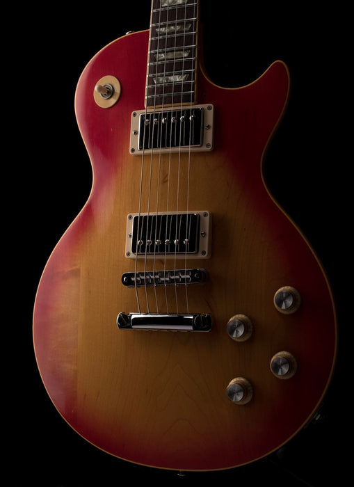 Used 1977 Gibson Les Paul Standard Cherry Sunburst with HSC