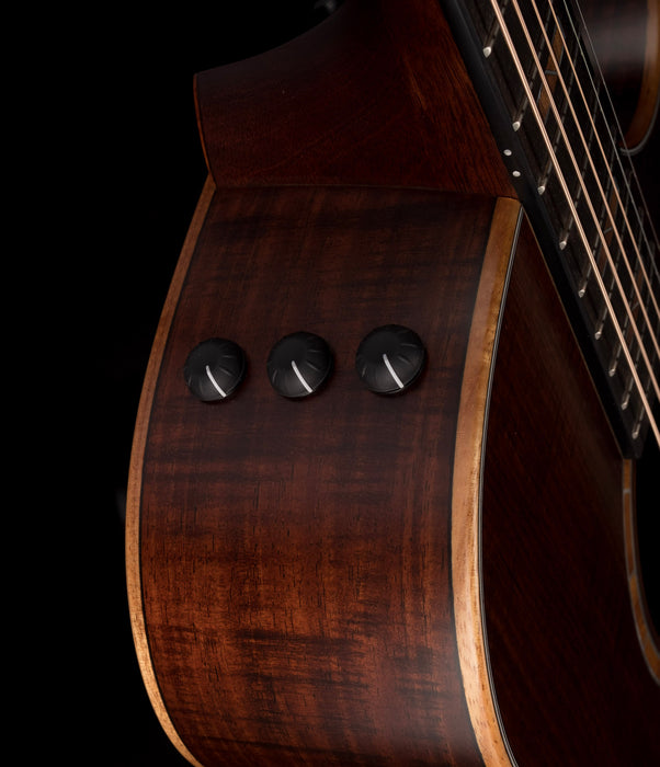 Taylor Custom Grand Concert 12 Fret Figured Blackwood with Case