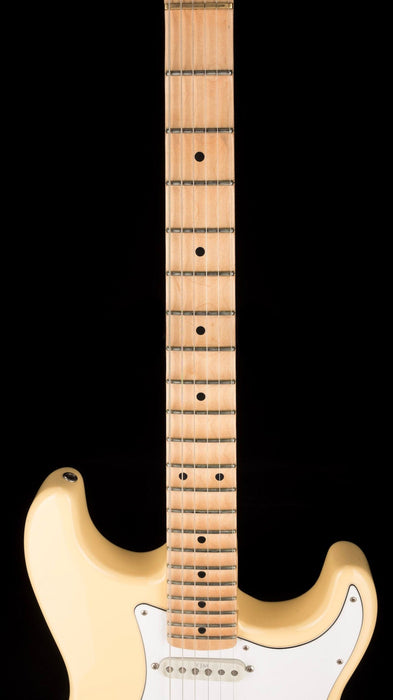 Used Fender Yngwie Malmsteen Stratocaster Vintage White with OHSC
