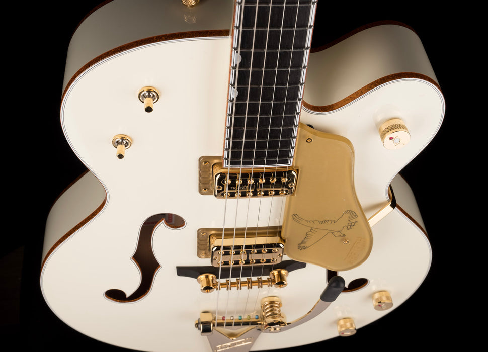 Gretsch G6136T-59 Vintage Select '59 White Falcon Hollow Body Lacquer Vintage White with Case